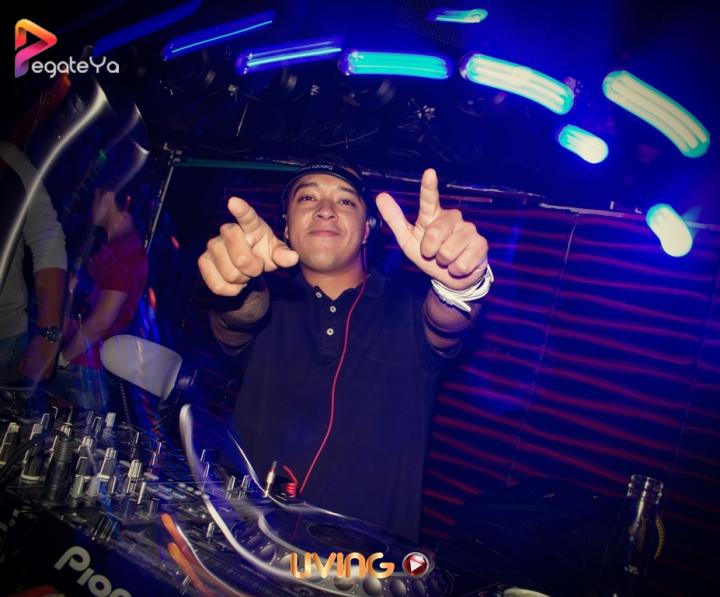 Foto 50 de Living - 3er & 4To Fds Octubre 2016 en Living Night Club, Cali