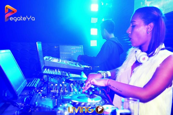 Foto 23 de Living Night Club - 3er fds Junio 2016 en Living Night Club, Cali