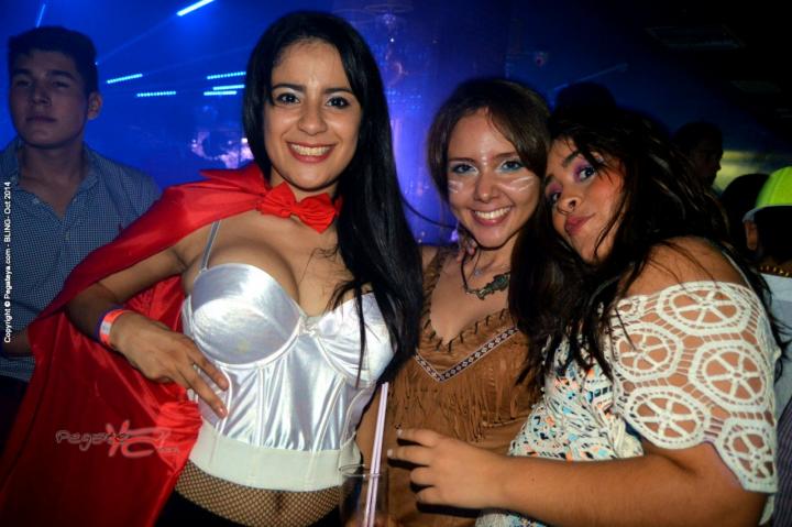 Foto 75 de Bling viernes 31 de octubre de 2014 en Bar Bling Bucaramanga, Bucaramanga