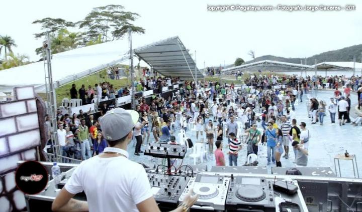 Foto 45 de TOMORROWLAKE Lago Calima en Fiestas Colombia, Medellín
