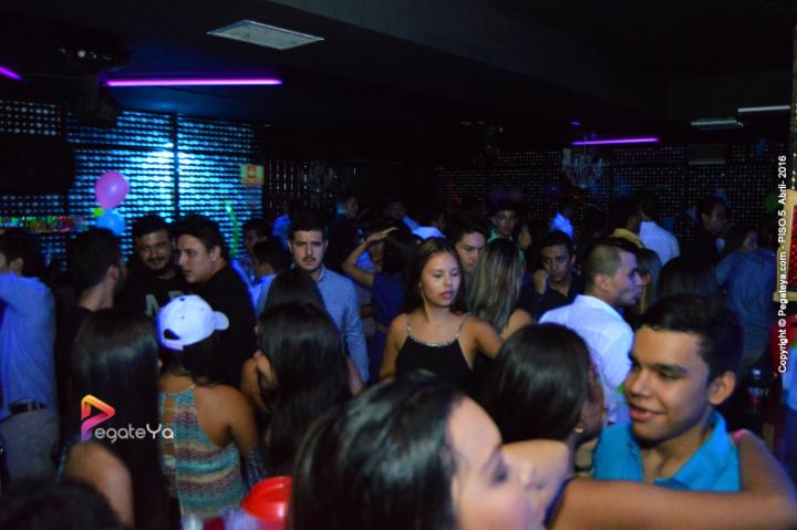 Foto 12 de PISO V - Sabado 2 de abril 2016 en Bar Piso V Bucaramanga, Bucaramanga