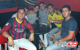 Foto 31 de Julio 13 del 2013 en Am / PM Bar - Cali, Cali