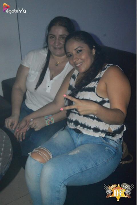 Foto 7 de EL DF - 3er FDS Junio 2017 en El DF Club Discoteca