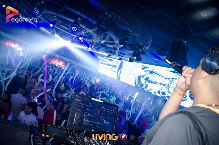 Foto 26 de Living - 1er Fds Febrero 2017 en Living Night Club, Cali