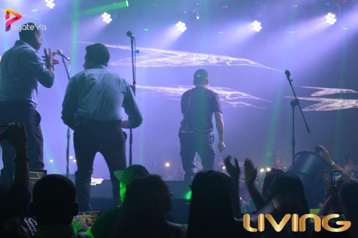 Foto 103 de Living - 1er & 2do Fds Octubre 2016 en Living Night Club, Cali