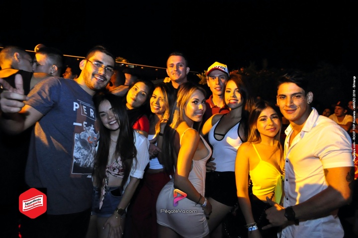 Foto 74 de The Roof Top Acuarela – 2018 en Fiestas Colombia, Medellín