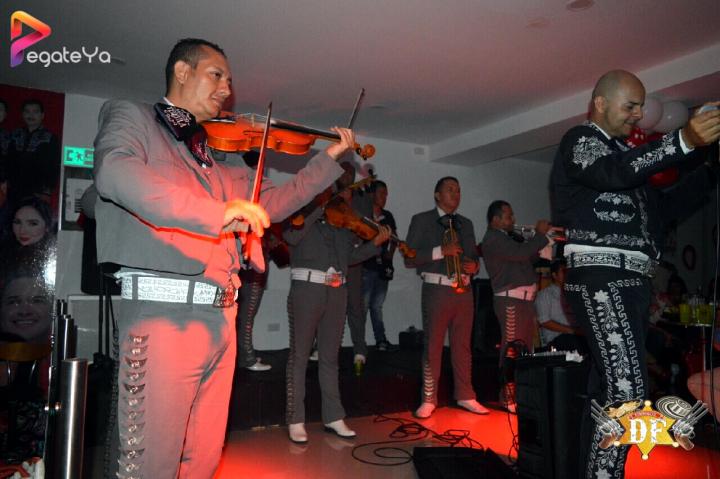 Foto 23 de El DF Club - Amor & Amistad 2016 en El DF Club Discoteca