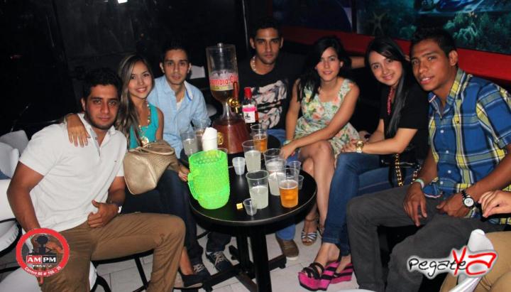 Foto 19 de Ampm Bar - Oct 11 en Am / PM Bar - Cali, Cali