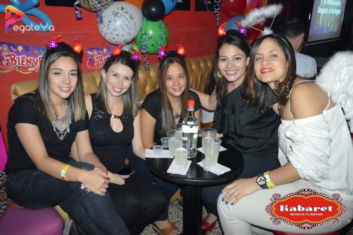 Foto 27 de Kabaret Bar - Hallowen 2016 en Kabaret - Granada, Cali