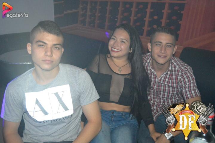 Foto 3 de EL DF - 1er FDS Mayo 2017 en El DF Club Discoteca