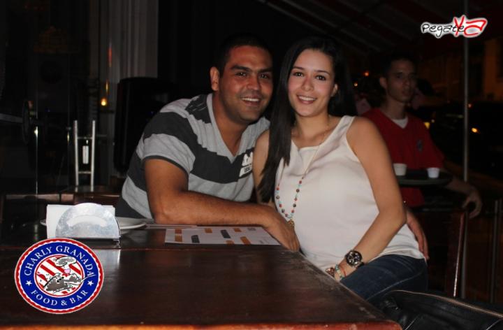 Foto 15 de Charly Food Bar - 1er FDS Nov 2014 en Charly Food Bar, Cali