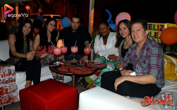 Foto 16 de Blondie - 1er FDS Sept 2015 en Blondie Bar Cali, Cali