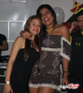 Foto 12 de Noviembre 30 del 2013 en Babel / Barra Libre Cali, Cali