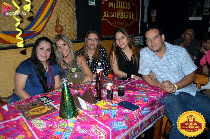 Foto 33 de Mi Dios se lo Pague - 2DO Fds Febrero 17 en Fonda Mi Dios Se Lo Pague, Cali