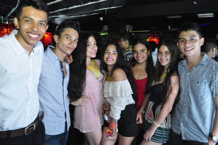 Foto 49 de PISO V - viernes 29 de sep 2017 en Bar Piso V Bucaramanga, Bucaramanga