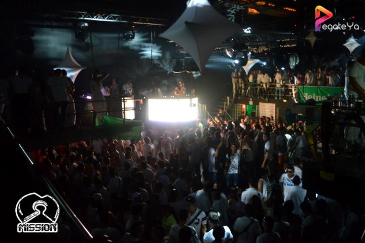 Foto 52 de 5ta Edicion Fiesta Blanca - Mission Club en Pegateya Cali, Cali