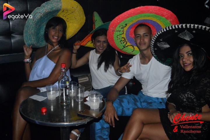 Foto 10 de Chente - Amor & Amistad 2016 en CHENTE Vallenatos y Rancheras, Cali