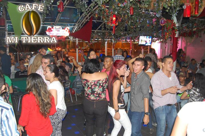Foto 17 de Cafe mi Tierra - 3er Fds Abril 2016 en Cafe Mi Tierra, Cali