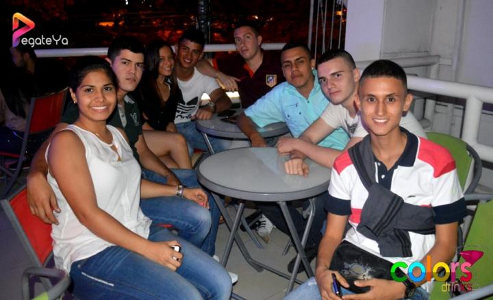 Foto 11 de Colors Dinks - 4to FDS Junio 2015 en Colors Dinks, Cali