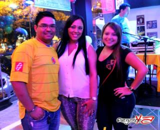 Foto 30 de Octubre 12 del 2013 en Black Jack Food & Drinks
