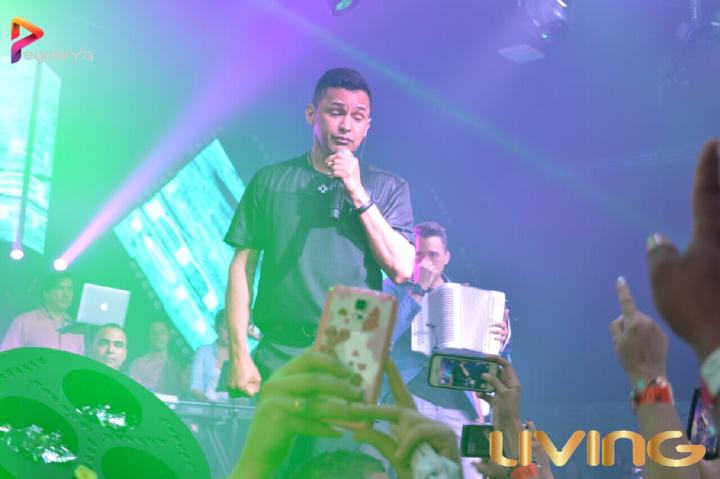 Foto 104 de Living - 1er & 2do Fds Octubre 2016 en Living Night Club, Cali