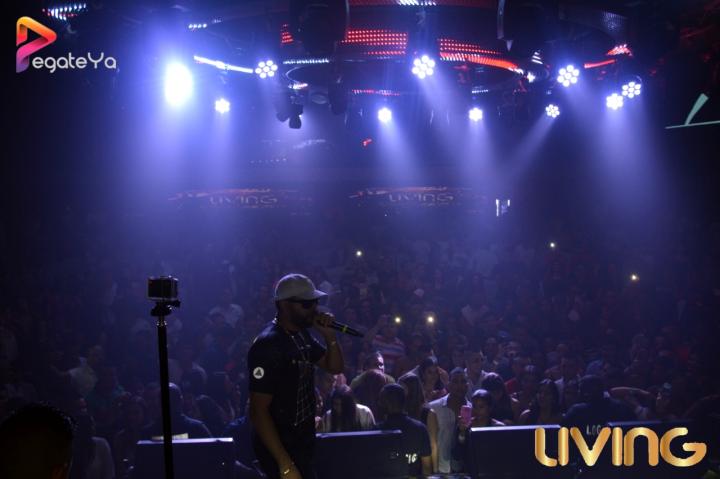 Foto 115 de Living - 3er & 4To Fds Octubre 2016 en Living Night Club, Cali