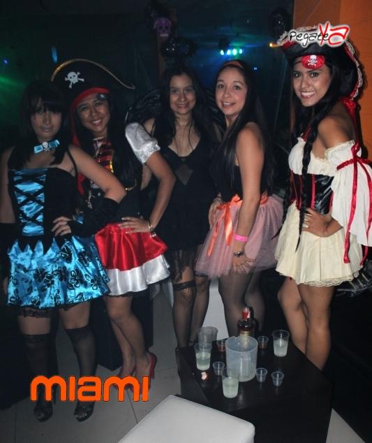 Foto 32 de Miami Bar - Halloween 2014 en Miami Bar Cali, Cali