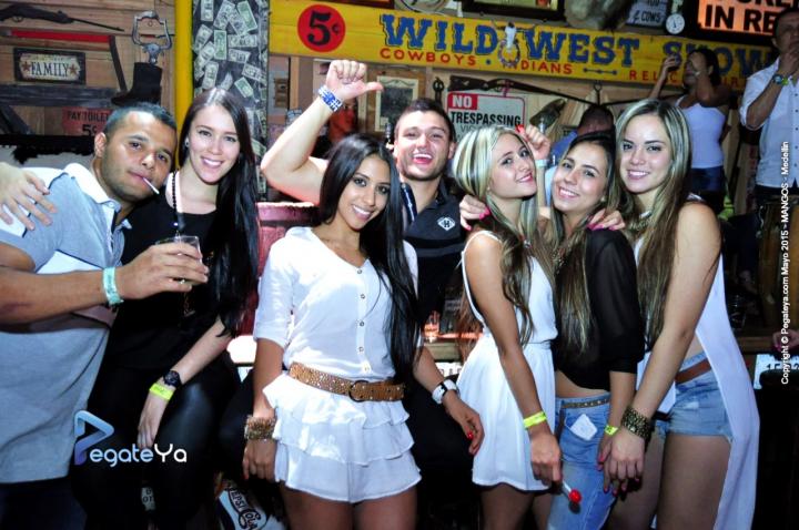 Foto 44 de Mangos Medellin - 22 -23 Mayo de 2015 en Discoteca Mangos Medellin, Medellín