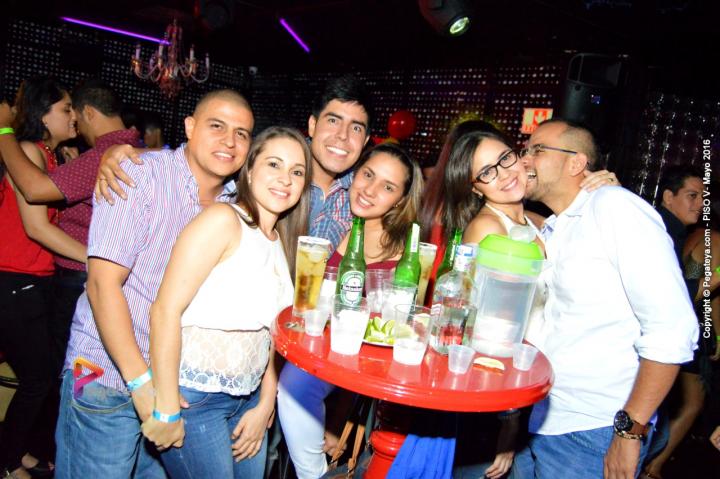 Foto 36 de PISO V - sabado 28 de mayo de 2016 en Bar Piso V Bucaramanga, Bucaramanga