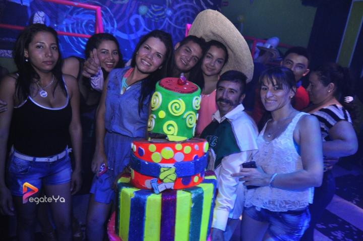 Foto 12 de El Manicomio sábado 09 de mayo 2015 en Discoteca El Manicomio Bucaramanga, Bucaramanga