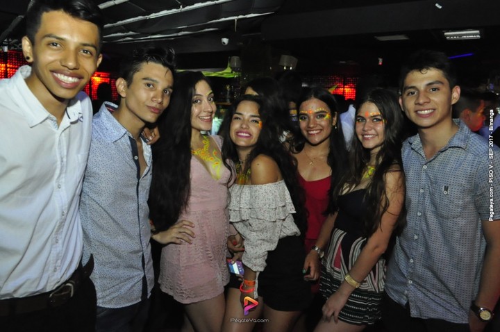 Foto 50 de PISO V - viernes 29 de sep 2017 en Bar Piso V Bucaramanga, Bucaramanga