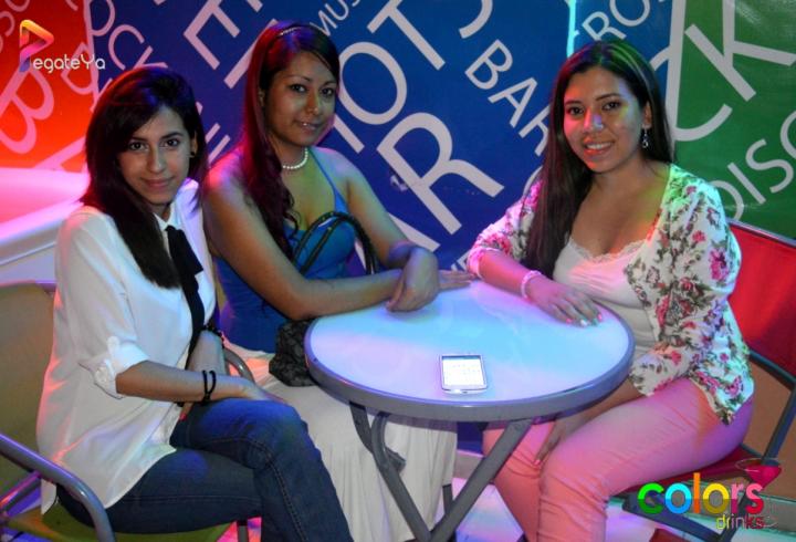 Foto 12 de Colors Dinks - 4to FDS Junio 2015 en Colors Dinks, Cali