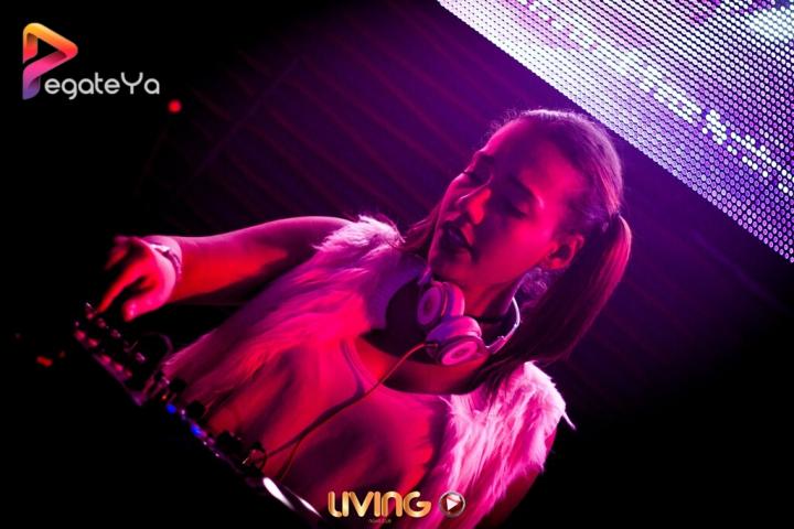 Foto 25 de Living Night Club - 3er fds Junio 2016 en Living Night Club, Cali