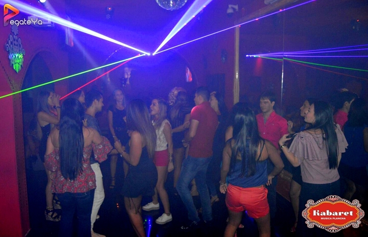 Foto 4 de Kabaret Bar - 3er Fds Agosto 2017 en Kabaret - Granada, Cali
