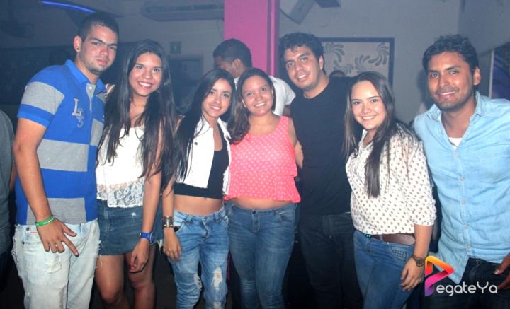 Foto 2 de Ahma Bar - 1er FDS Mayo 2015 en Ahma Cali, Cali