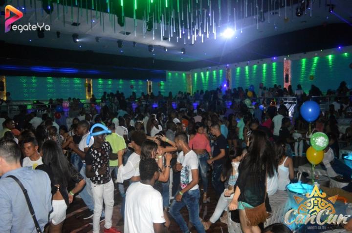 Foto 17 de Cancun Night Club - 1er FDS Marzo 2016 en Cancun Night Club
