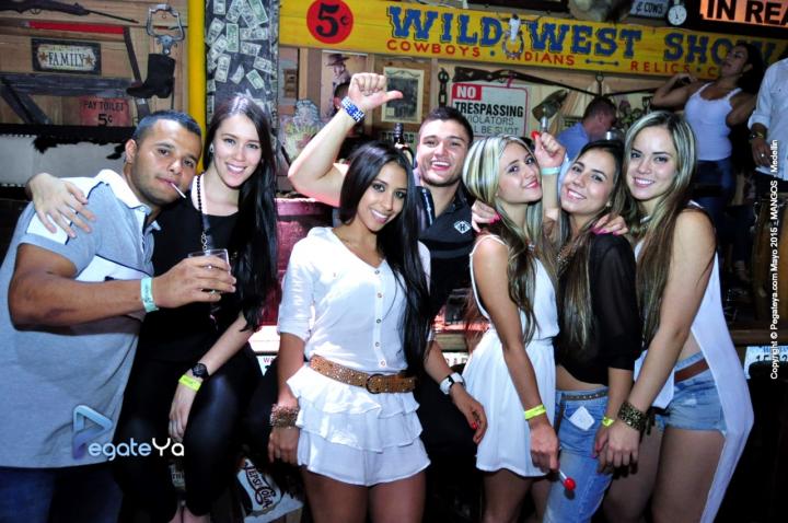 Foto 45 de Mangos Medellin - 22 -23 Mayo de 2015 en Discoteca Mangos Medellin, Medellín