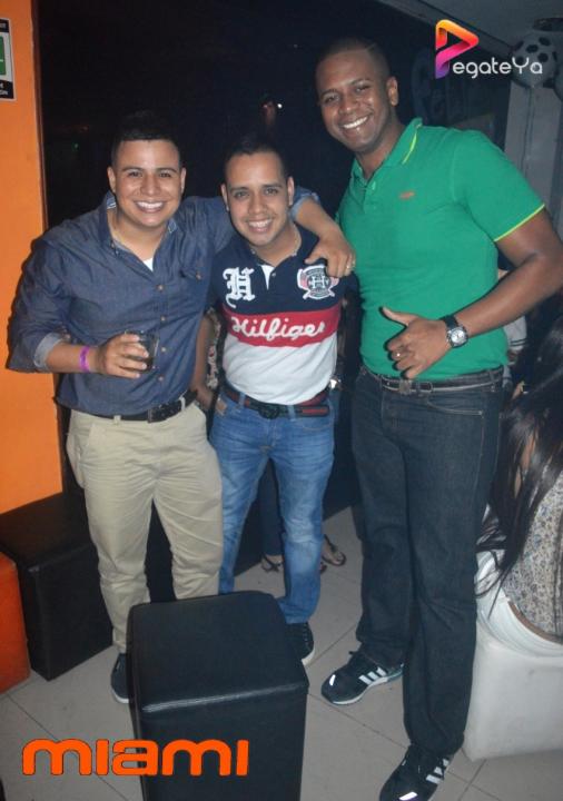 Foto 30 de Miami Bar . 5to FDS Abril 2015 en Miami Bar Cali, Cali