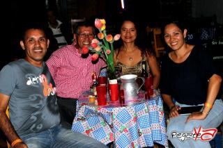 Foto 37 de Mayo 18 del 2013 en Tienda Vieja Karaoke