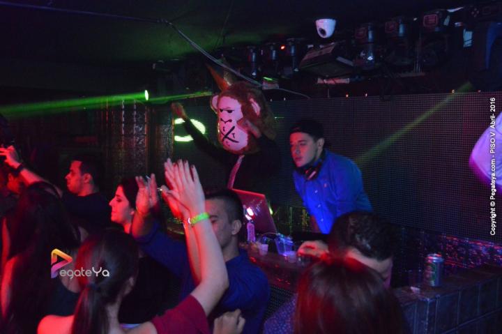 Foto 29 de Piso V - Sabado 9 abril de 2016 en Bar Piso V Bucaramanga, Bucaramanga