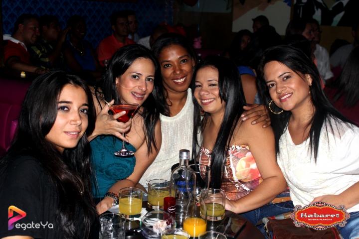 Foto 10 de Kabaret Bar - Marzo 08 del 2015 en Kabaret - Granada, Cali