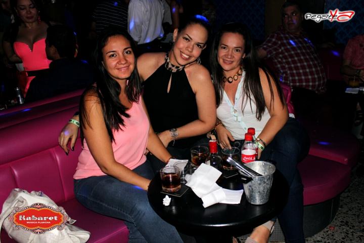 Foto 18 de Kabaret Bar - Amor y Amistad en Kabaret - Granada, Cali