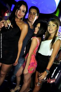 Foto 42 de AQUA DISCOTECA jueves 30 agosto 2012 en Discoteca Aqua Medellin, Medellín