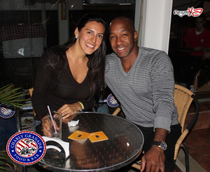 Foto 18 de Charly Food Bar - 1er FDS Nov 2014 en Charly Food Bar, Cali