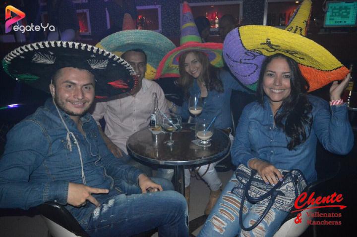 Foto 12 de Chente - Amor & Amistad 2016 en CHENTE Vallenatos y Rancheras, Cali