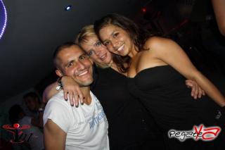 Foto 25 de Diciembre 02-03 del 2011 en I´m Fun Discoteca Manizales, Manizales