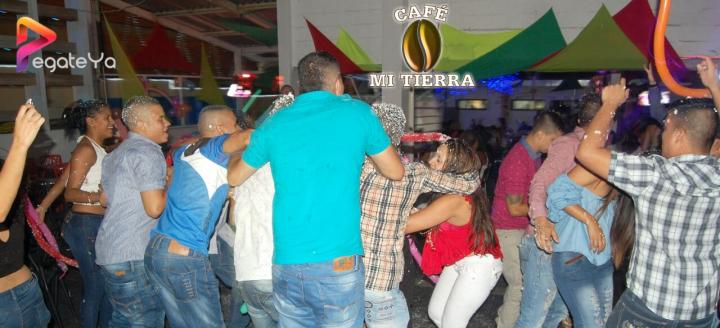 Foto 16 de Cafe Mi Tierra- 1er Fds Abril 2016 en Cafe Mi Tierra, Cali