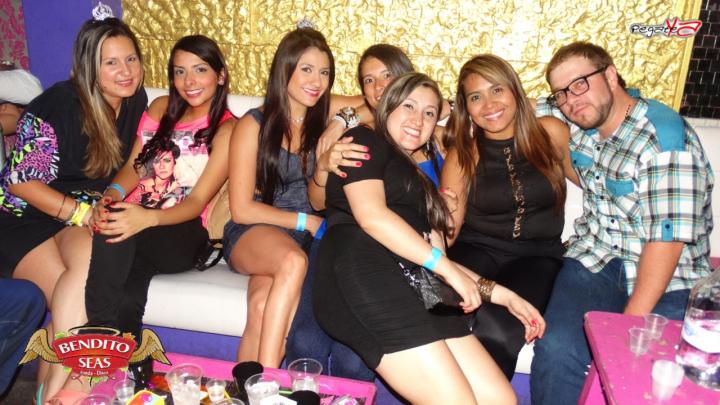 Foto 32 de Bendito Seas - 5to FDS Nov 2014 en Discoteca Bendito Seas Medellin, Medellín