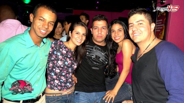 Foto 27 de Sampues - 1er FS Octubre en Discoteca Sam Pues Medellin, Medellín