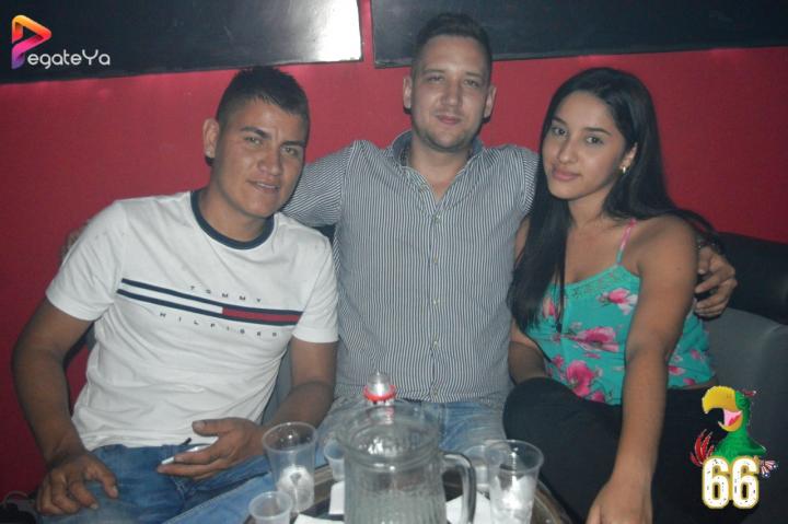 Foto 11 de La lora Bar - 3er Fds Mayo 2016 en La Lora Bar, Cali